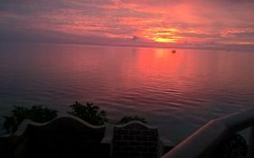 Sunset Vista Sea Front Guest House  3*
